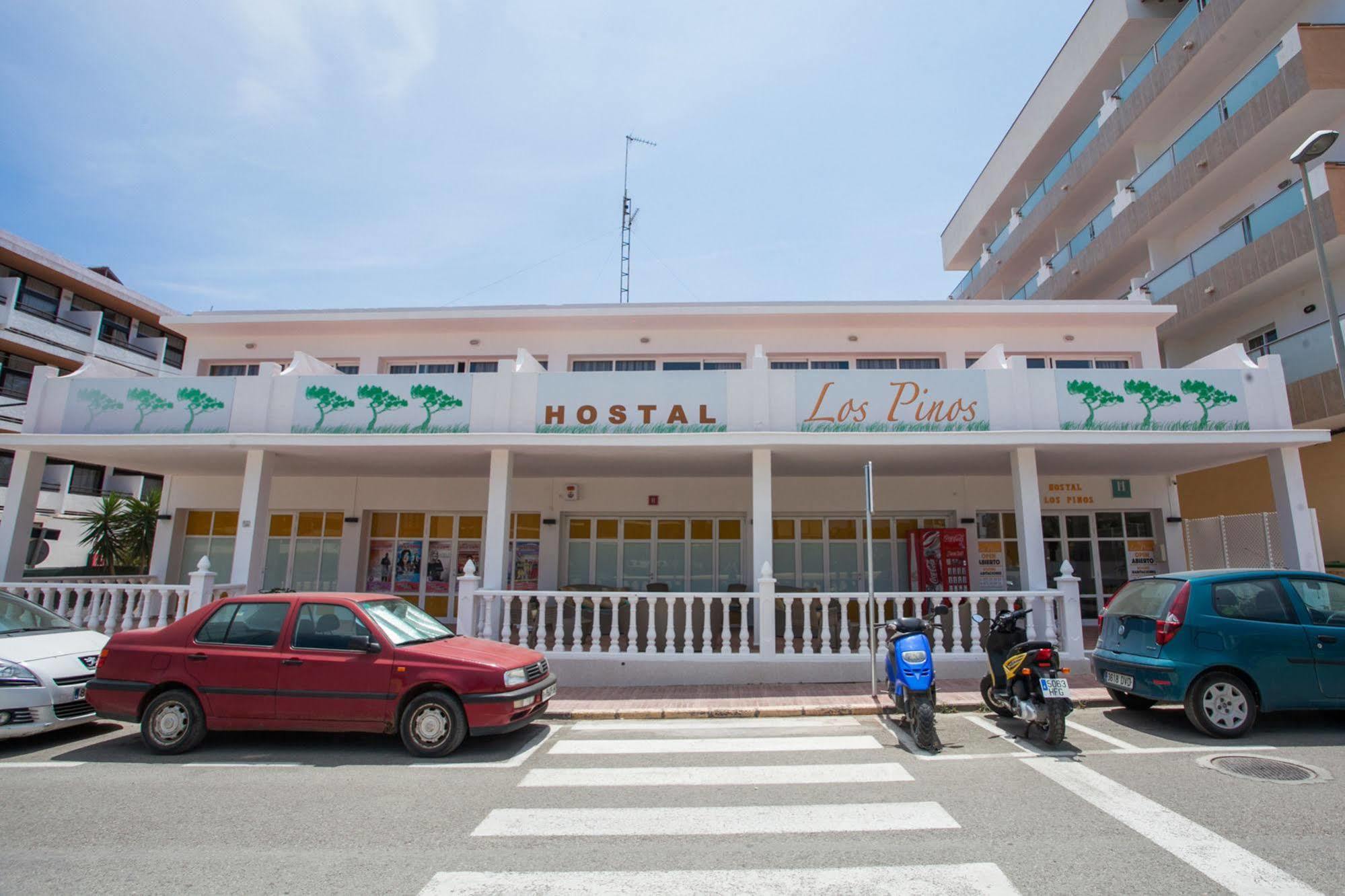 Hostal Los Pinos Es Canar  Ngoại thất bức ảnh